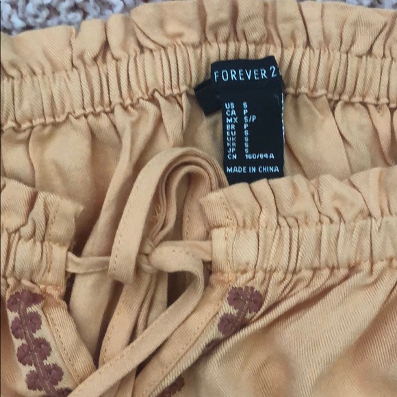 Beautiful orange/embroidered crop top!! - Picture 2 of 3